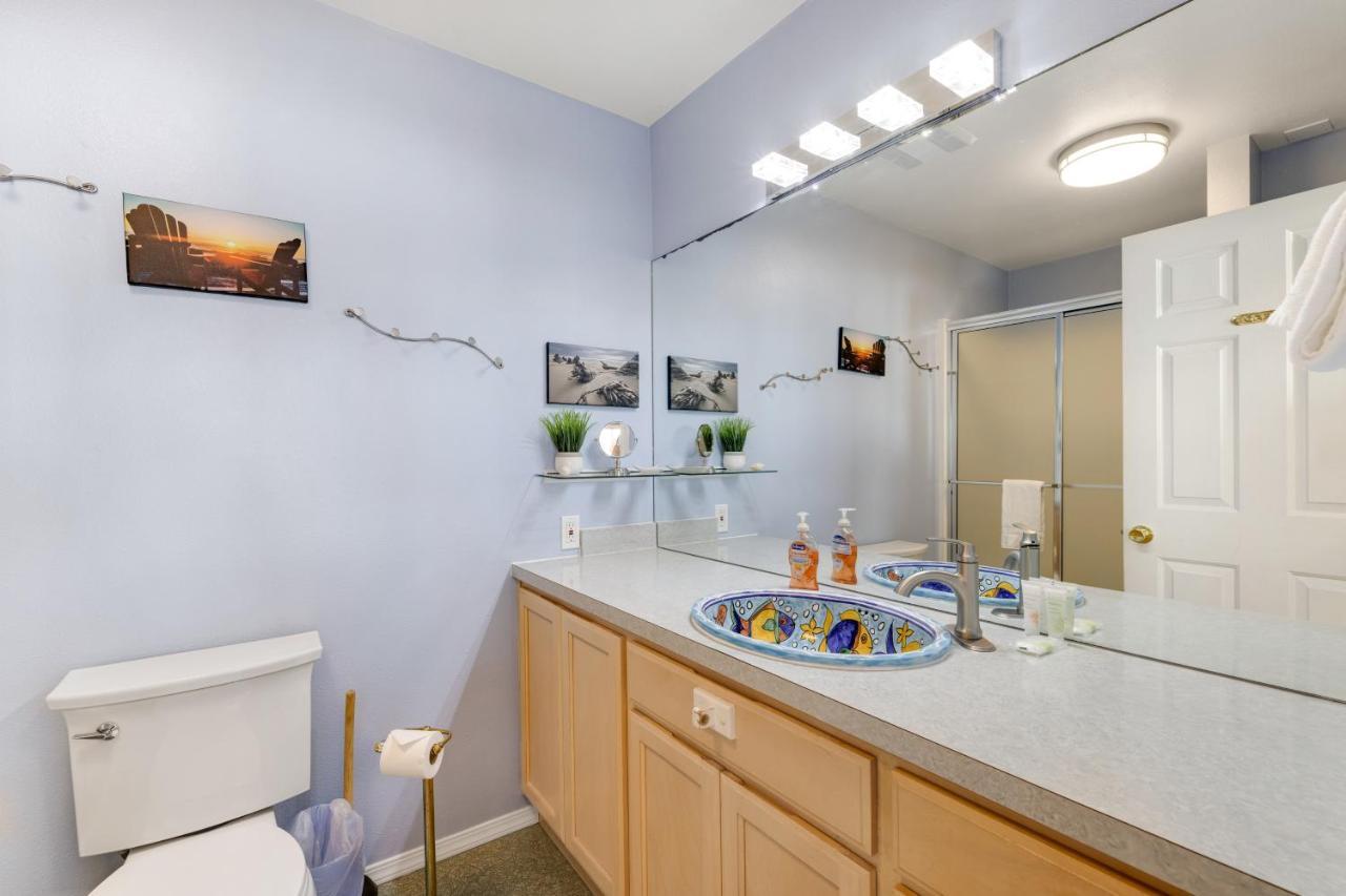 Ace'S Beach House Rockaway Beach Bagian luar foto