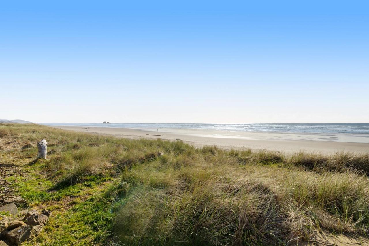 Ace'S Beach House Rockaway Beach Bagian luar foto